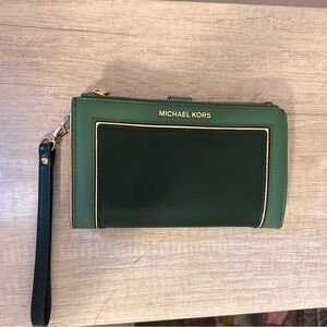 Michael Kors wristlet